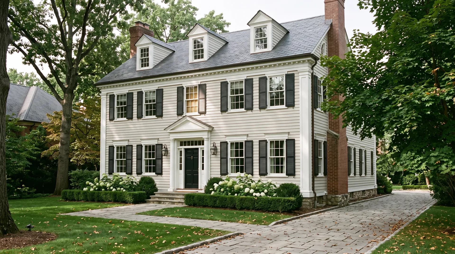 White Duck SW 7010 by Sherwin-Williams, hero photo